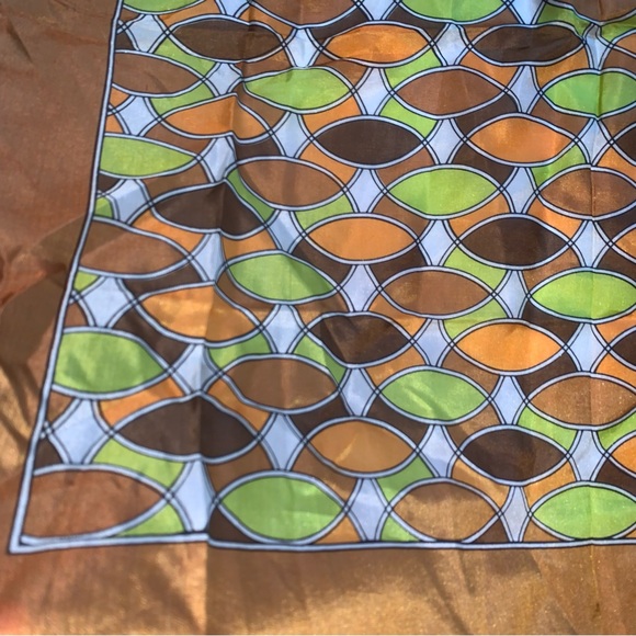 v i n t a g e :: Bold Mod Op Art Groovy Abstract Silk Scarf - Picture 7 of 12